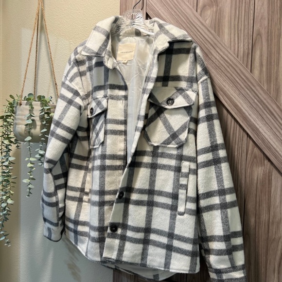 NEW plaid shacket - Picture 1 of 3